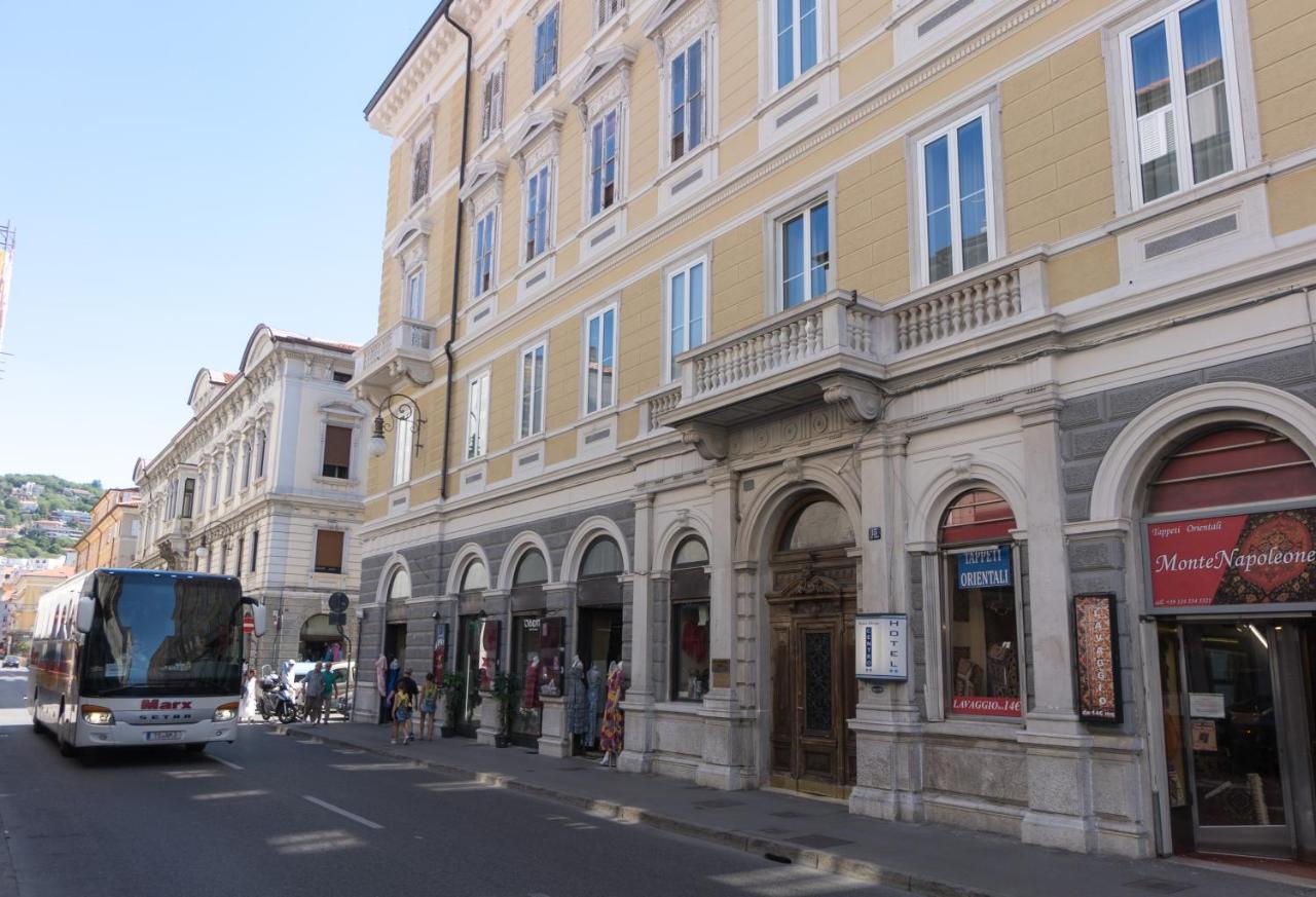 Nuovo Albergo Centro Trieste Eksteriør billede